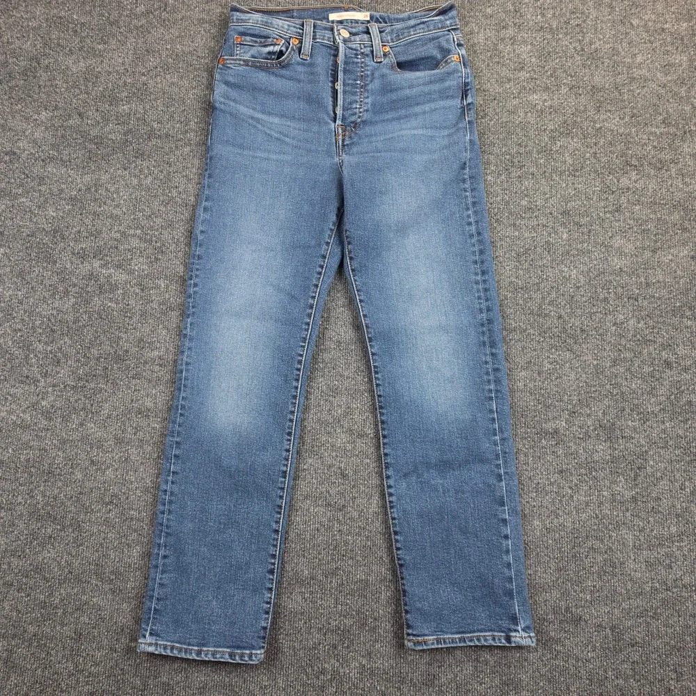 Levis Wedgie Straight Jeans Women's 28 High Rise Button Fly Stretch Denim Blue
